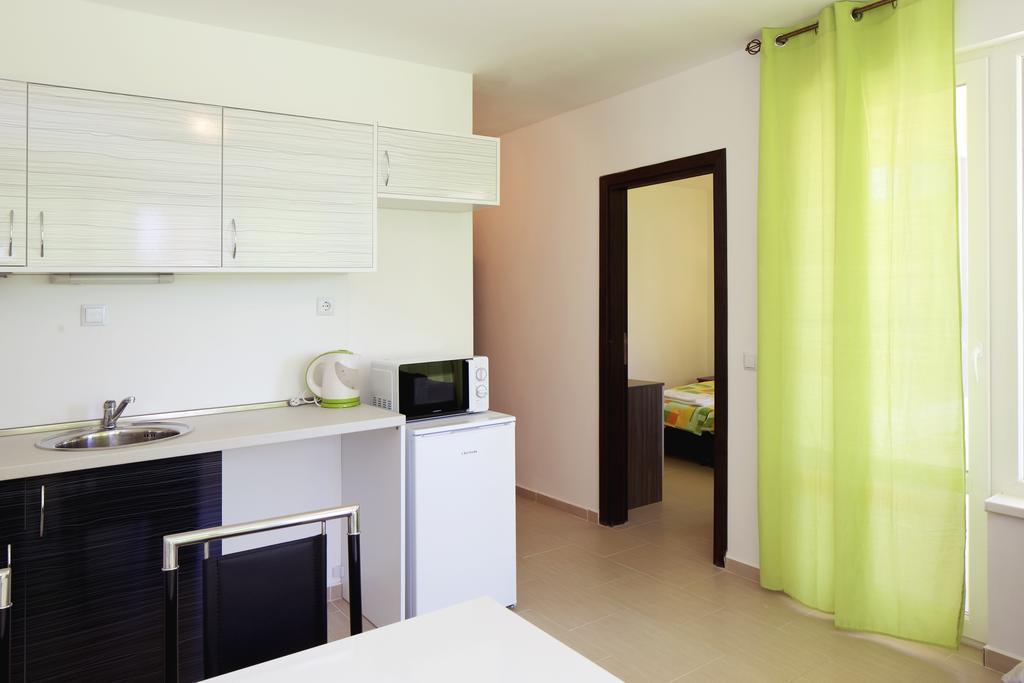 Anna Marina Apartments Sveti Vlas Extérieur photo