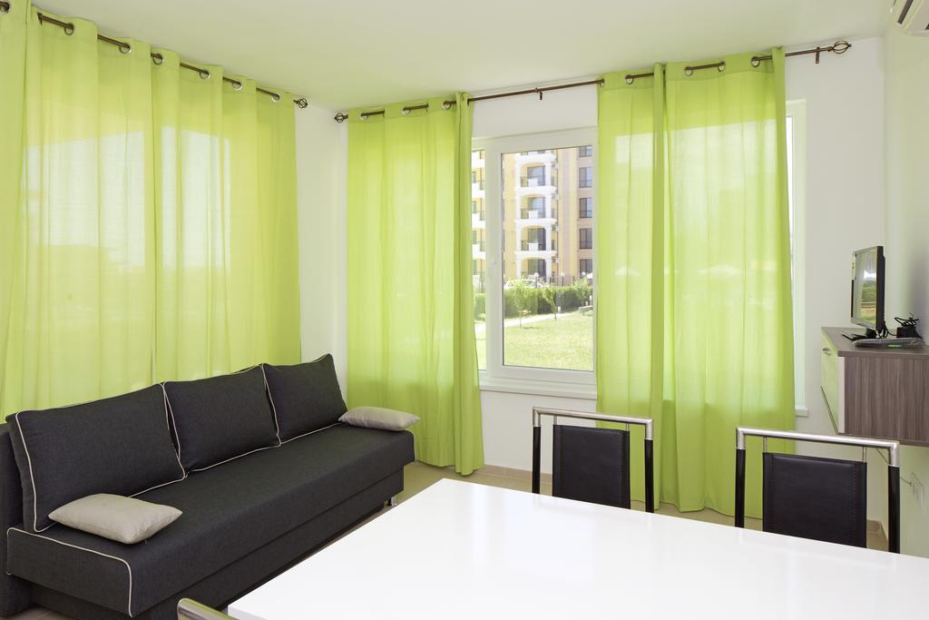 Anna Marina Apartments Sveti Vlas Extérieur photo