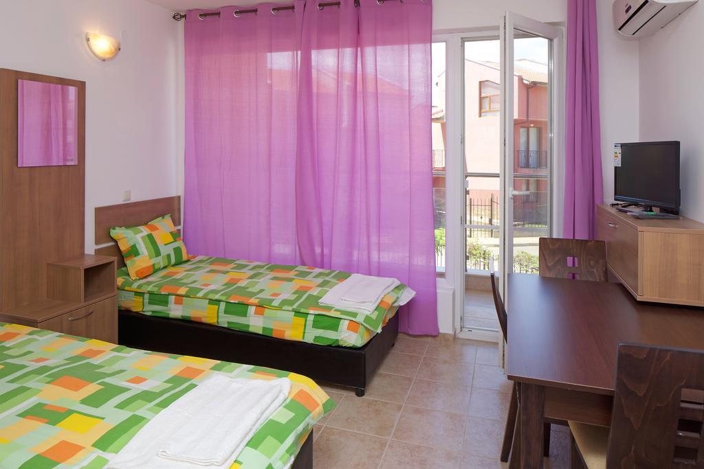 Anna Marina Apartments Sveti Vlas Extérieur photo