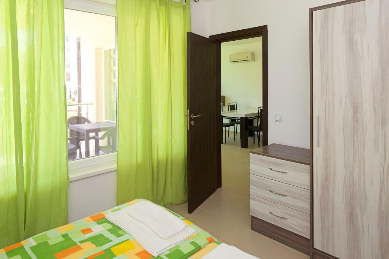 Anna Marina Apartments Sveti Vlas Extérieur photo
