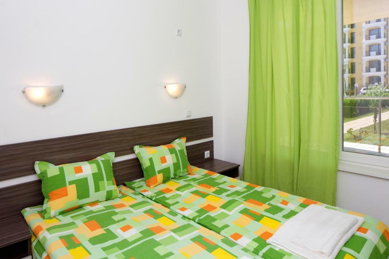 Anna Marina Apartments Sveti Vlas Extérieur photo